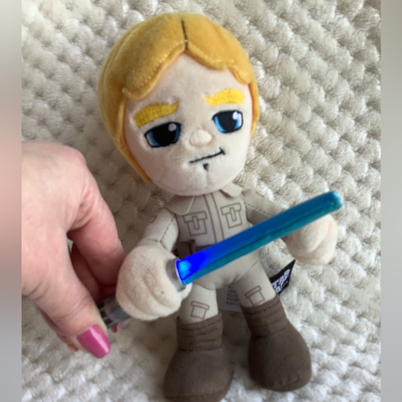 MATTEL Star Wars Luke Skywalker Plush Figure with Light Up Lightsaber Doll - Picture 6 of 12